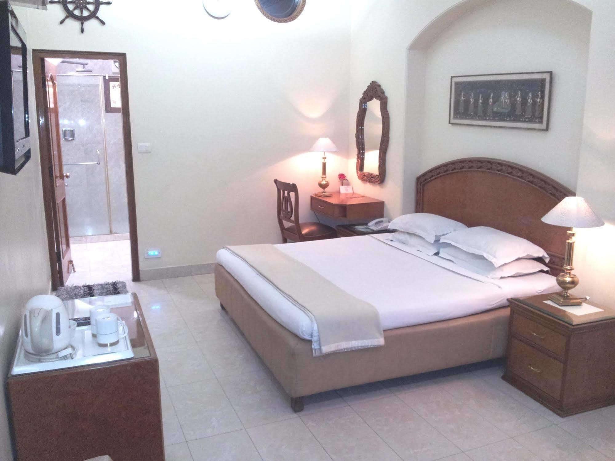 Bajaj Indian Home Stay Neu-Delhi Exterior foto