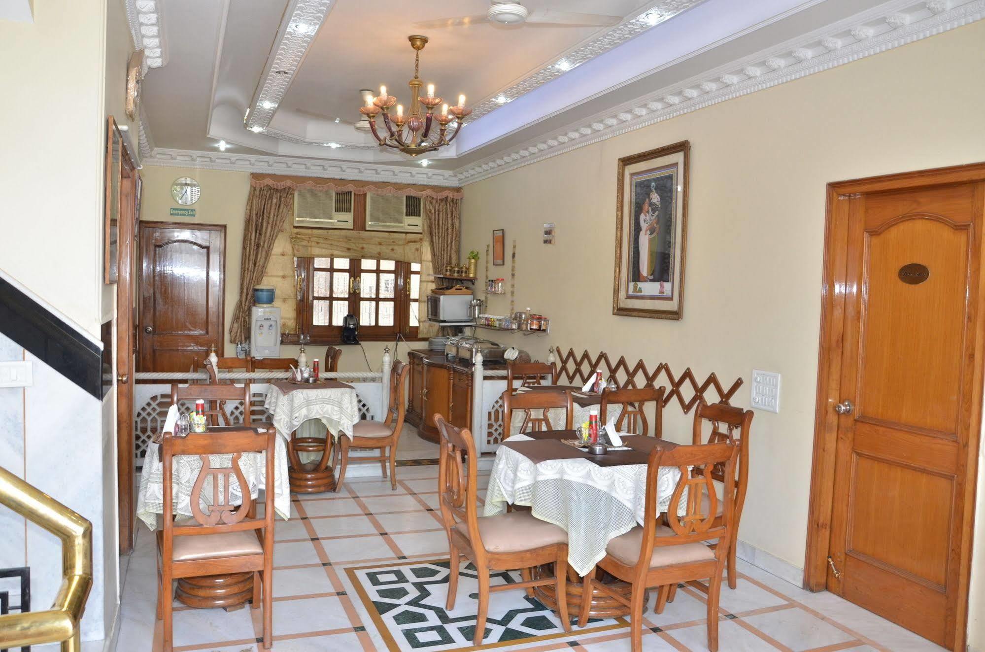 Bajaj Indian Home Stay Neu-Delhi Exterior foto