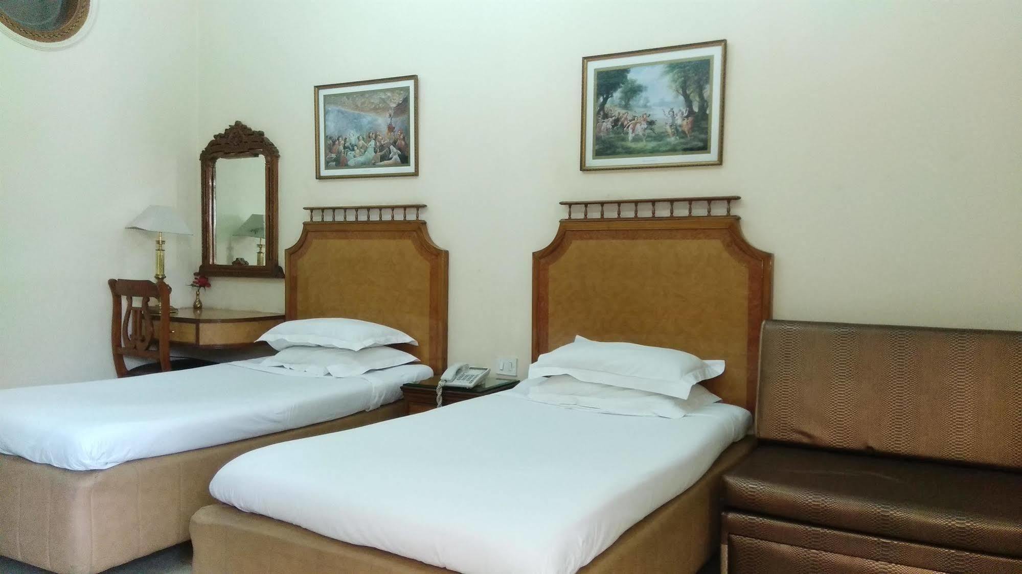 Bajaj Indian Home Stay Neu-Delhi Exterior foto